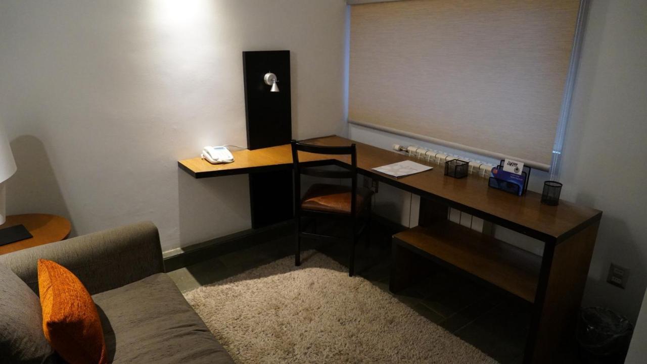 Natalino Hotel Patagonia ปวยร์โตนาตาเลส ภายนอก รูปภาพ