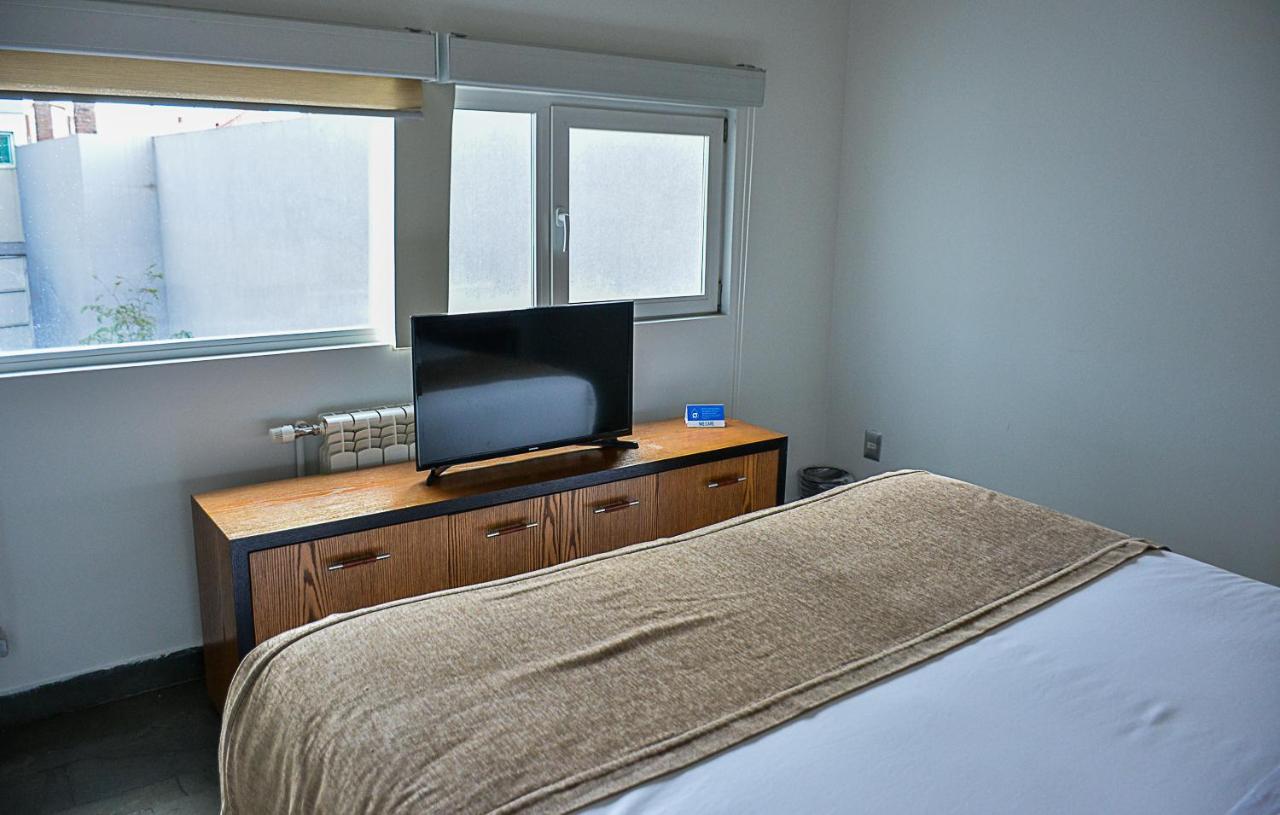 Natalino Hotel Patagonia ปวยร์โตนาตาเลส ภายนอก รูปภาพ
